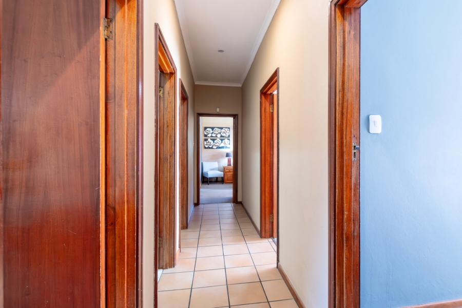 4 Bedroom Property for Sale in Bergsig Western Cape